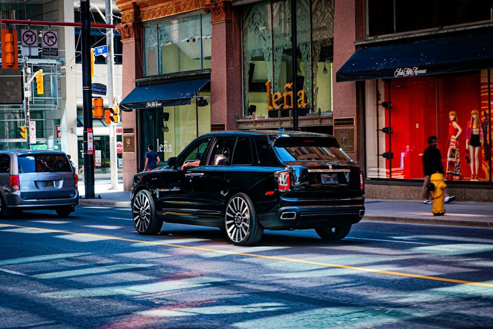SUV — Paris